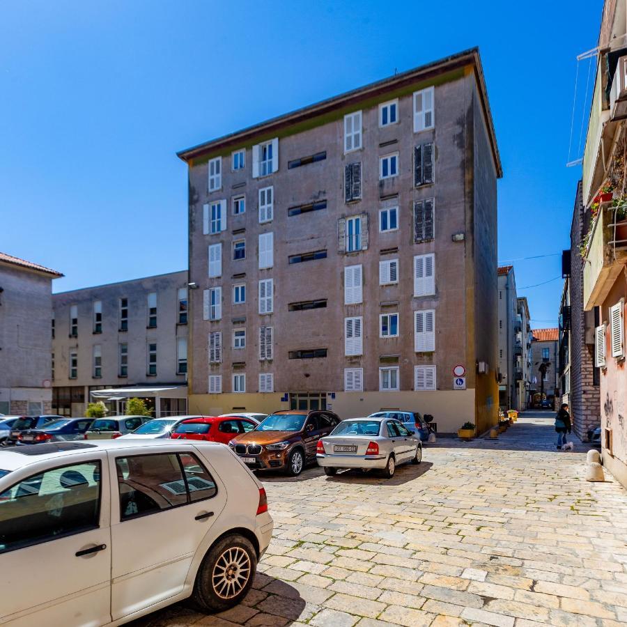 Bobo Central 2Br Apartment ザダル エクステリア 写真