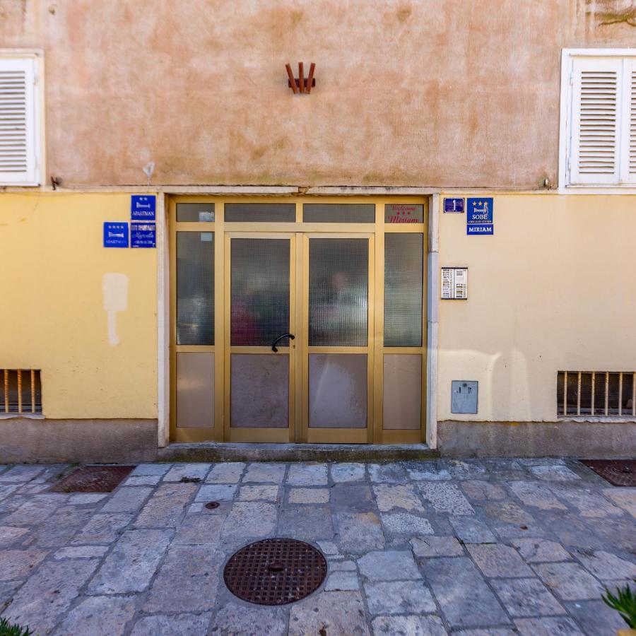 Bobo Central 2Br Apartment ザダル エクステリア 写真